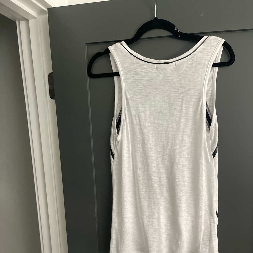 Sam Edelman Black Women's Medium Seamed Scoop-Neck Tank - Picture 6 of 6